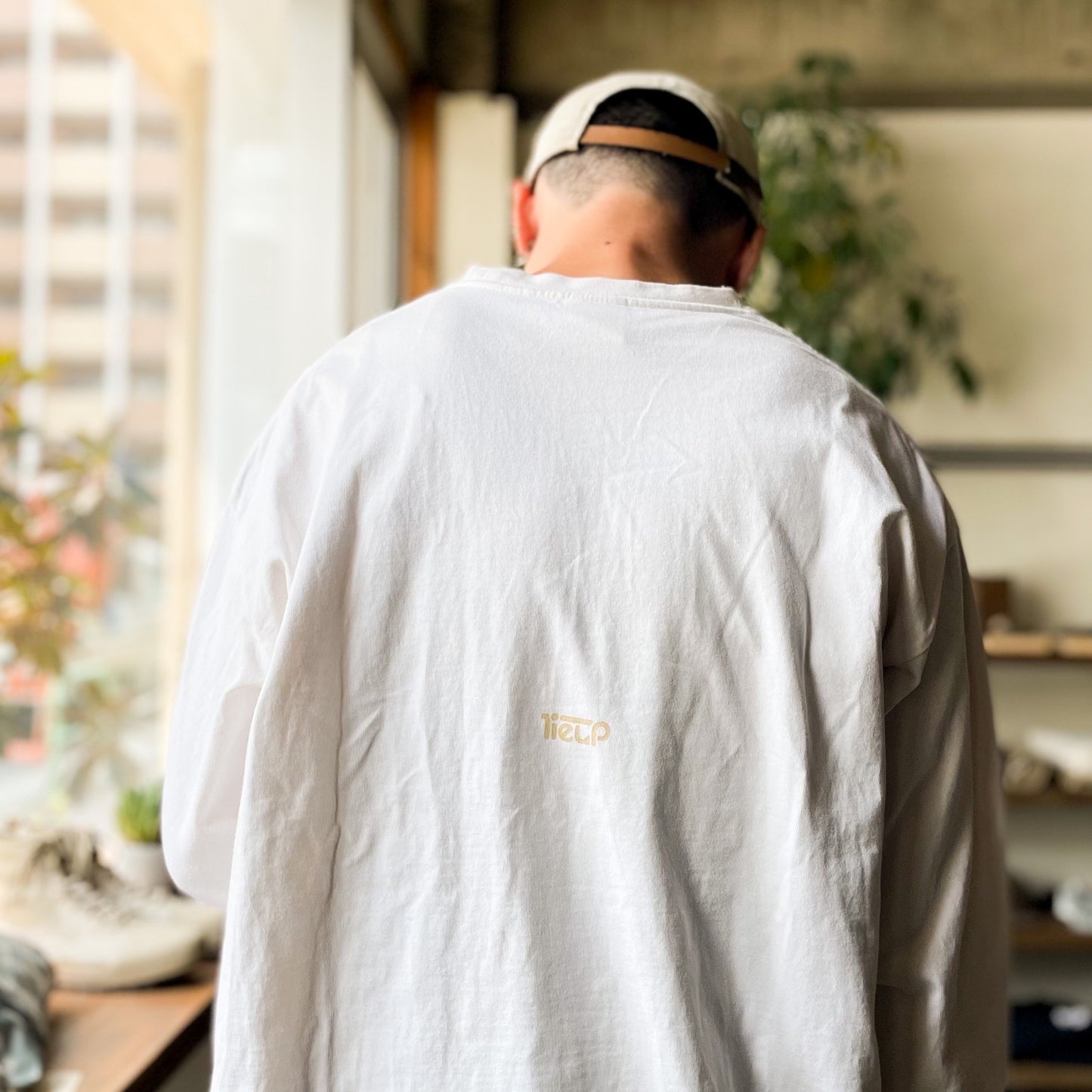 <Online Exclusive>【ooak × Tieup】LOGO L/S TEE COFFEE DYED